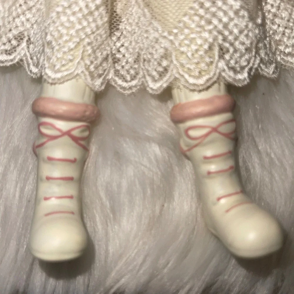Vintage Dillard's Trimmings Winter Girl Ornament Pink‎ Velvet Coat w/ Box